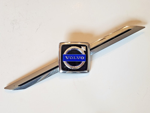 Volvo grille emblem badge - grille, trim
